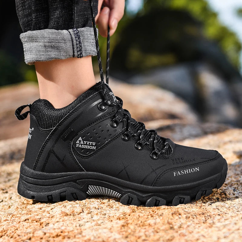 Durable and Comfortable Hiking Shoes for Outdoor Adventures - Image 5