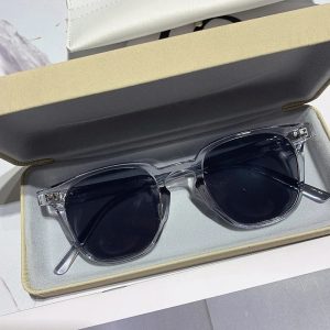 New Vintage Square Sunglasses β Luxury Brand Eyewear for All