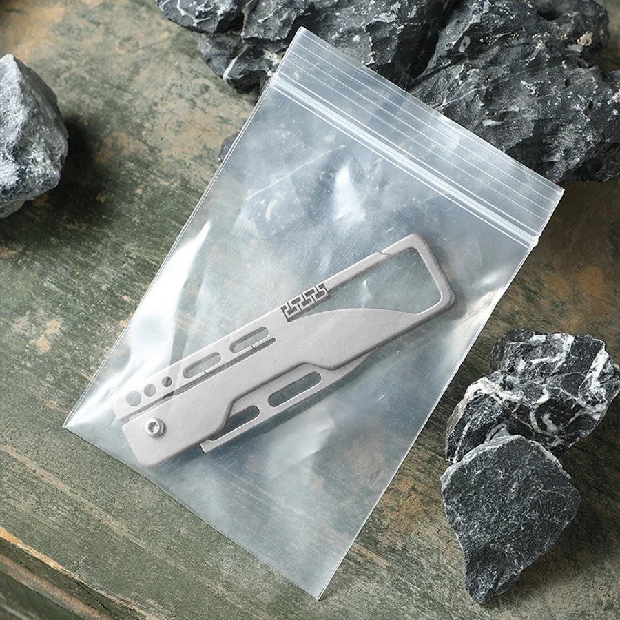 Multifunctional Titanium Alloy Keychain Mini Knife – Compact and Durable - Image 4